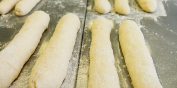 Die Baguettes – bereit für den Ofen